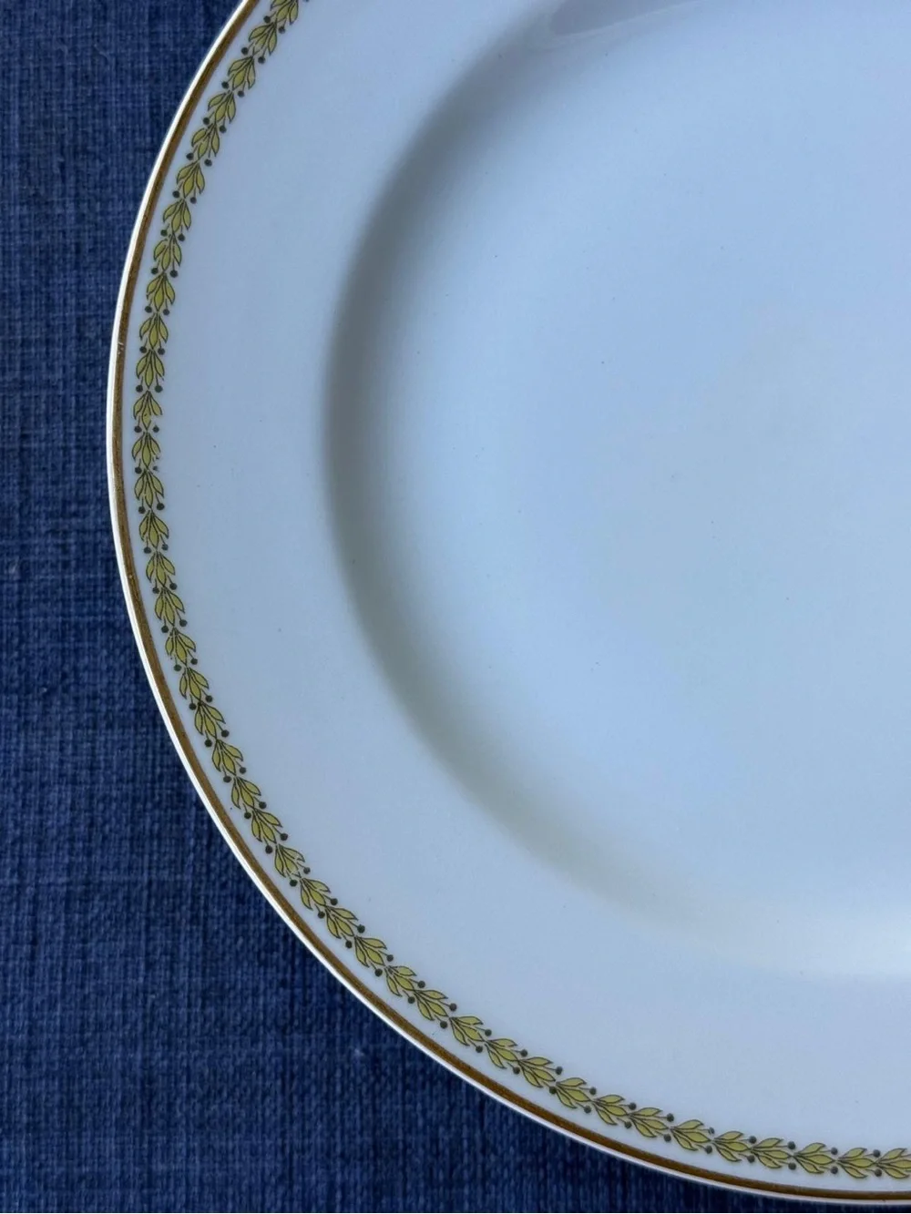 Set of 7 Antique Haviland Limoges France Dinner Plates – Gold Trim – 8” (20 cm)